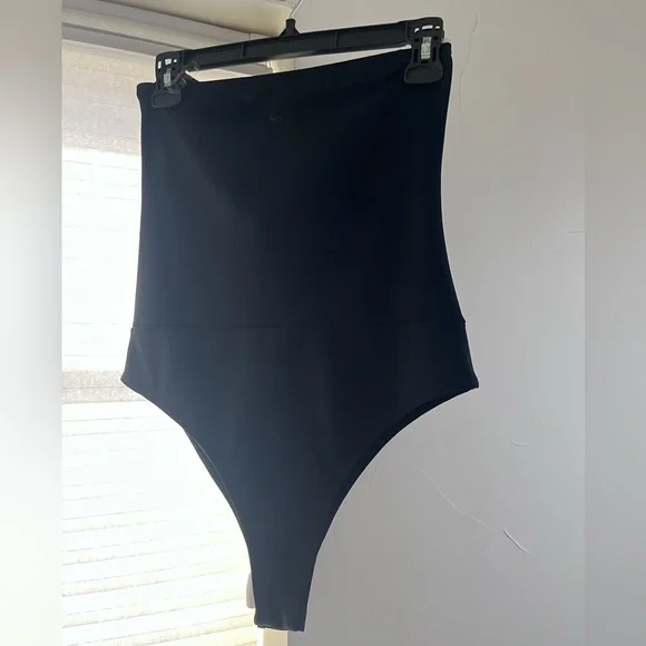 Blue Blush Black Strapless Bodysuit NWT - Picture 4 of 5